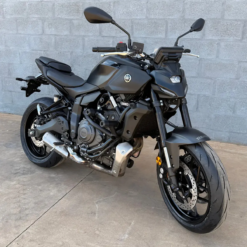 Protetor MT07 Ano 2026 Stunt Race Preto Fosco - Imagem 12